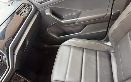 Volkswagen T-Roc I, 2022 год, 1 760 000 рублей, 13 фотография