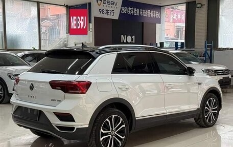 Volkswagen T-Roc I, 2022 год, 1 760 000 рублей, 4 фотография