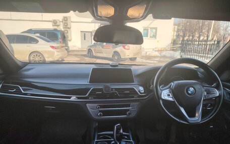 BMW 7 серия, 2016 год, 3 100 000 рублей, 1 фотография