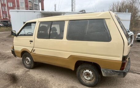 Nissan Vanette II, 1993 год, 350 000 рублей, 3 фотография
