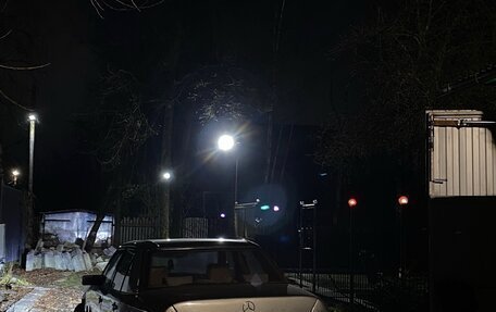 Mercedes-Benz E-Класс, 1994 год, 1 500 000 рублей, 3 фотография