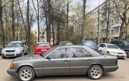 Mercedes-Benz E-Класс, 1994 год, 1 500 000 рублей, 7 фотография