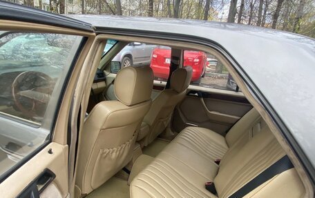 Mercedes-Benz E-Класс, 1994 год, 1 500 000 рублей, 8 фотография