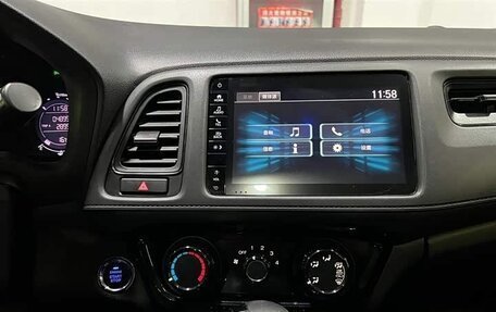 Honda Vezel, 2022 год, 1 450 000 рублей, 11 фотография