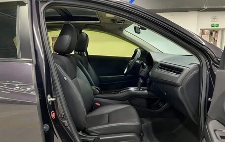 Honda Vezel, 2022 год, 1 450 000 рублей, 14 фотография