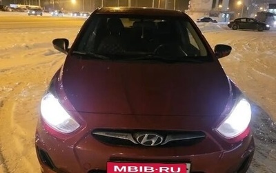 Hyundai Solaris II рестайлинг, 2013 год, 650 000 рублей, 1 фотография