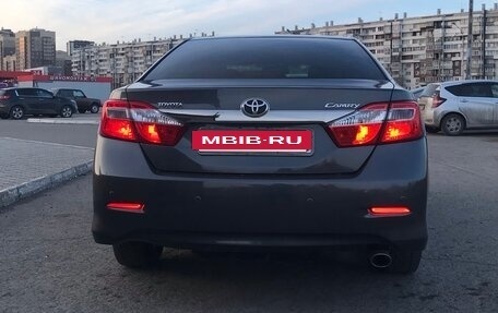 Toyota Camry, 2013 год, 1 900 000 рублей, 6 фотография