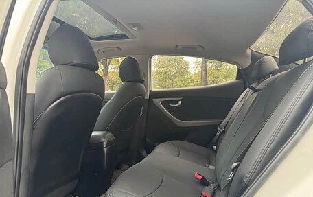 Hyundai Elantra V, 2016 год, 1 220 000 рублей, 13 фотография