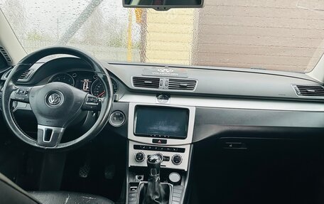 Volkswagen Passat B7, 2013 год, 795 000 рублей, 18 фотография