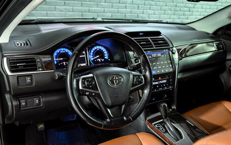 Toyota Camry, 2017 год, 2 390 000 рублей, 12 фотография