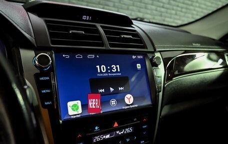 Toyota Camry, 2017 год, 2 390 000 рублей, 15 фотография