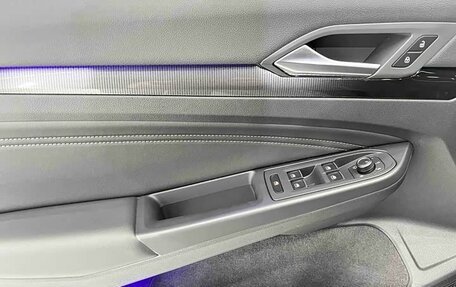 Volkswagen Golf VIII, 2022 год, 1 910 000 рублей, 8 фотография