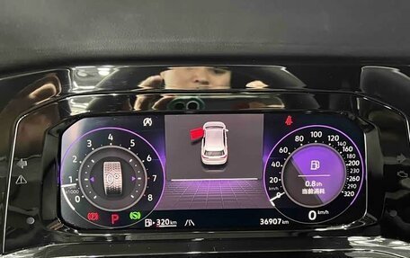 Volkswagen Golf VIII, 2022 год, 1 910 000 рублей, 10 фотография