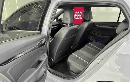 Volkswagen Golf VIII, 2022 год, 1 910 000 рублей, 13 фотография