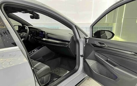 Volkswagen Golf VIII, 2022 год, 1 910 000 рублей, 18 фотография