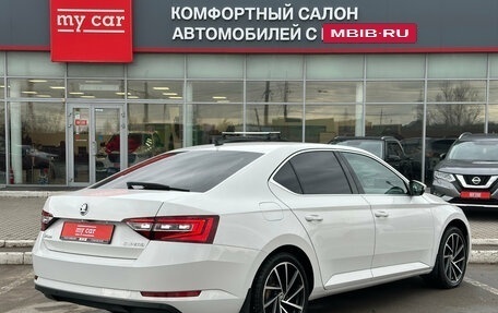 Skoda Superb III рестайлинг, 2017 год, 1 615 000 рублей, 4 фотография