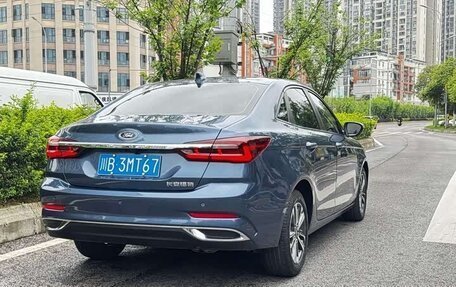 Ford Escort, 2021 год, 1 135 000 рублей, 6 фотография