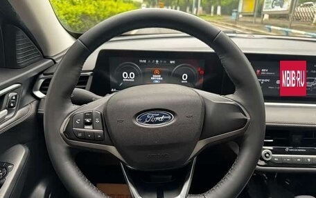 Ford Escort, 2021 год, 1 135 000 рублей, 10 фотография