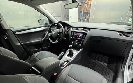 Skoda Octavia, 2017 год, 1 900 000 рублей, 13 фотография