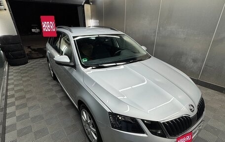 Skoda Octavia, 2017 год, 1 900 000 рублей, 4 фотография