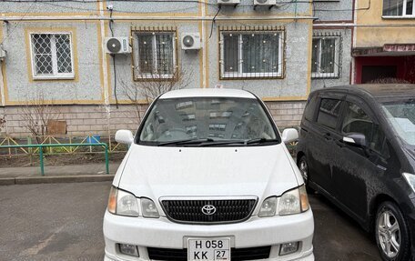 Toyota Gaia, 1998 год, 650 000 рублей, 2 фотография