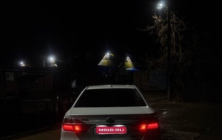 Toyota Camry, 2017 год, 2 250 000 рублей, 4 фотография