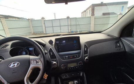 Hyundai ix35 I рестайлинг, 2014 год, 1 400 000 рублей, 5 фотография