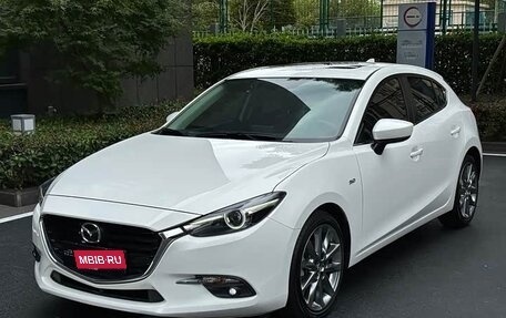Mazda 3, 2019 год, 1 930 000 рублей, 1 фотография