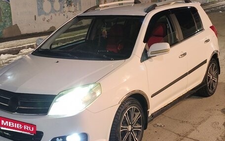 Geely MK Cross I, 2013 год, 180 000 рублей, 7 фотография