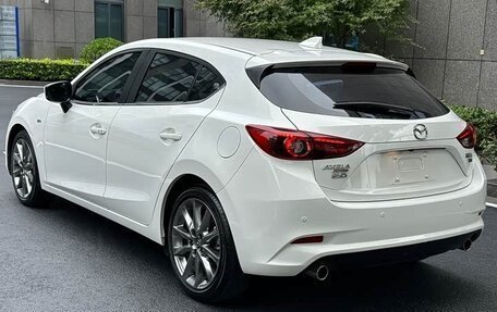 Mazda 3, 2019 год, 1 930 000 рублей, 4 фотография