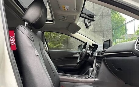 Mazda 3, 2019 год, 1 930 000 рублей, 17 фотография