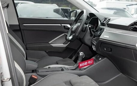 Audi Q3, 2022 год, 2 650 000 рублей, 16 фотография