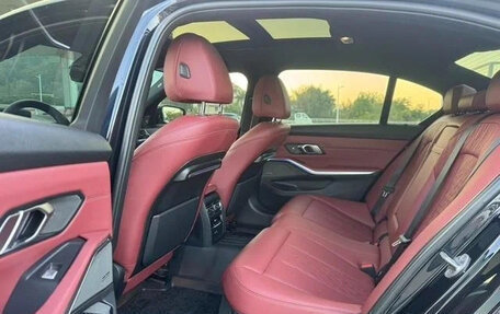 BMW 3 серия, 2022 год, 2 690 000 рублей, 8 фотография