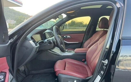 BMW 3 серия, 2022 год, 2 690 000 рублей, 9 фотография