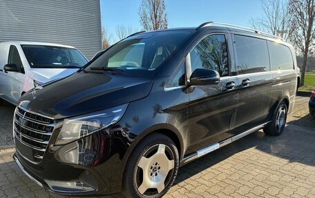 Mercedes-Benz V-Класс, 2026 год, 14 299 000 рублей, 2 фотография