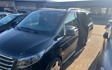 Mercedes-Benz V-Класс, 2026 год, 14 299 000 рублей, 4 фотография