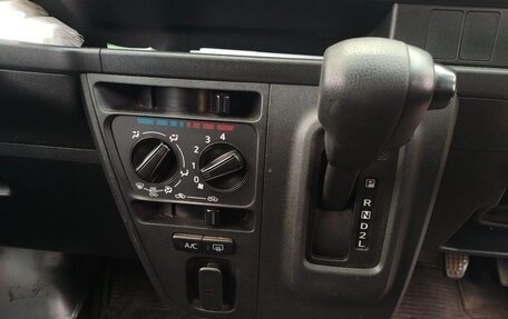 Daihatsu Hijet X, 2020 год, 1 050 000 рублей, 8 фотография