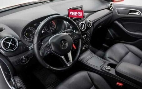 Mercedes-Benz B-Класс, 2013 год, 1 400 000 рублей, 9 фотография