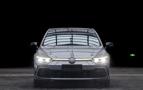 Volkswagen Golf VIII, 2022 год, 1 800 000 рублей, 2 фотография