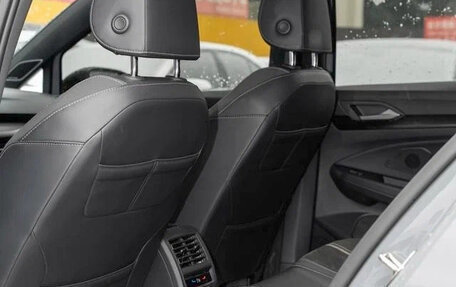 Volkswagen Golf VIII, 2022 год, 1 800 000 рублей, 12 фотография