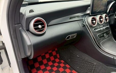 Mercedes-Benz C-Класс, 2017 год, 1 490 000 рублей, 36 фотография