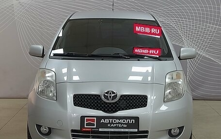 Toyota Yaris III рестайлинг, 2008 год, 617 000 рублей, 3 фотография