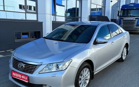 Toyota Camry, 2011 год, 1 300 000 рублей, 1 фотография