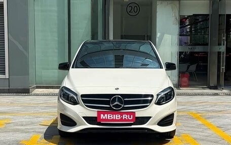 Mercedes-Benz B-Класс, 2018 год, 1 835 000 рублей, 2 фотография