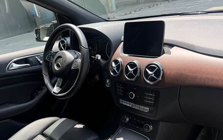 Mercedes-Benz B-Класс, 2018 год, 1 835 000 рублей, 13 фотография
