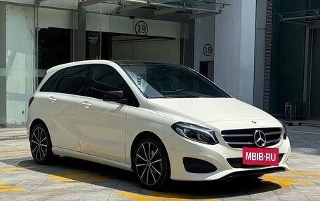 Mercedes-Benz B-Класс, 2018 год, 1 835 000 рублей, 3 фотография