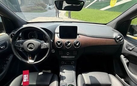 Mercedes-Benz B-Класс, 2018 год, 1 835 000 рублей, 7 фотография