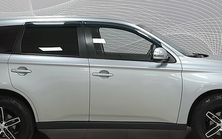 Mitsubishi Outlander III рестайлинг 3, 2013 год, 1 449 000 рублей, 4 фотография