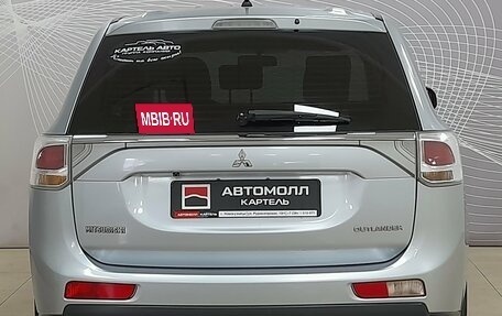 Mitsubishi Outlander III рестайлинг 3, 2013 год, 1 449 000 рублей, 6 фотография