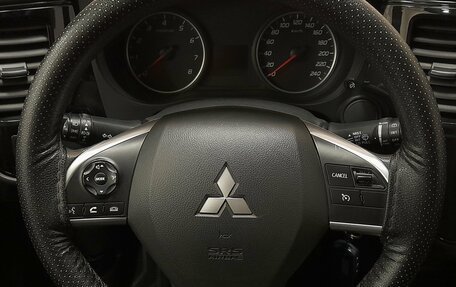 Mitsubishi Outlander III рестайлинг 3, 2013 год, 1 449 000 рублей, 15 фотография